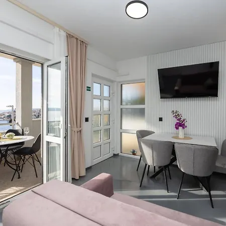 Rajcic 特罗吉尔